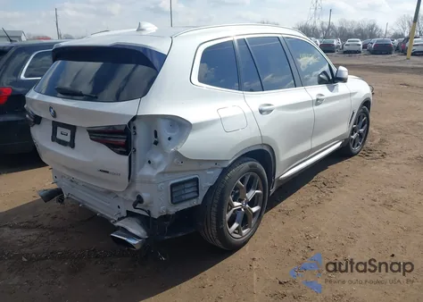 2022 BMW X3 xDrive30I z USA, uszkodzony, nr VIN 5UX53DP07N9J57861